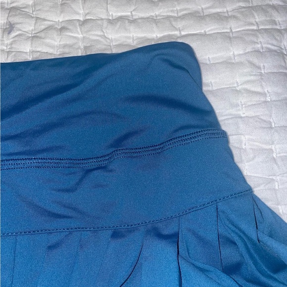 Navy blue Amazon workout skirt - Picture 3 of 3